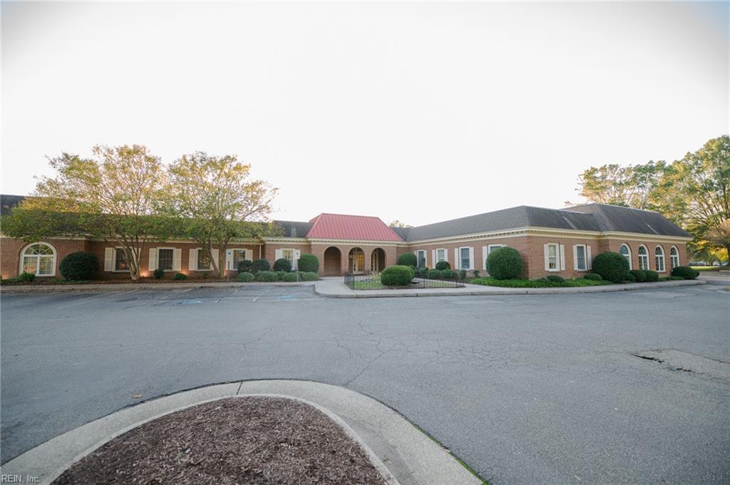 401 Oyster Point Rd Property Photo 1