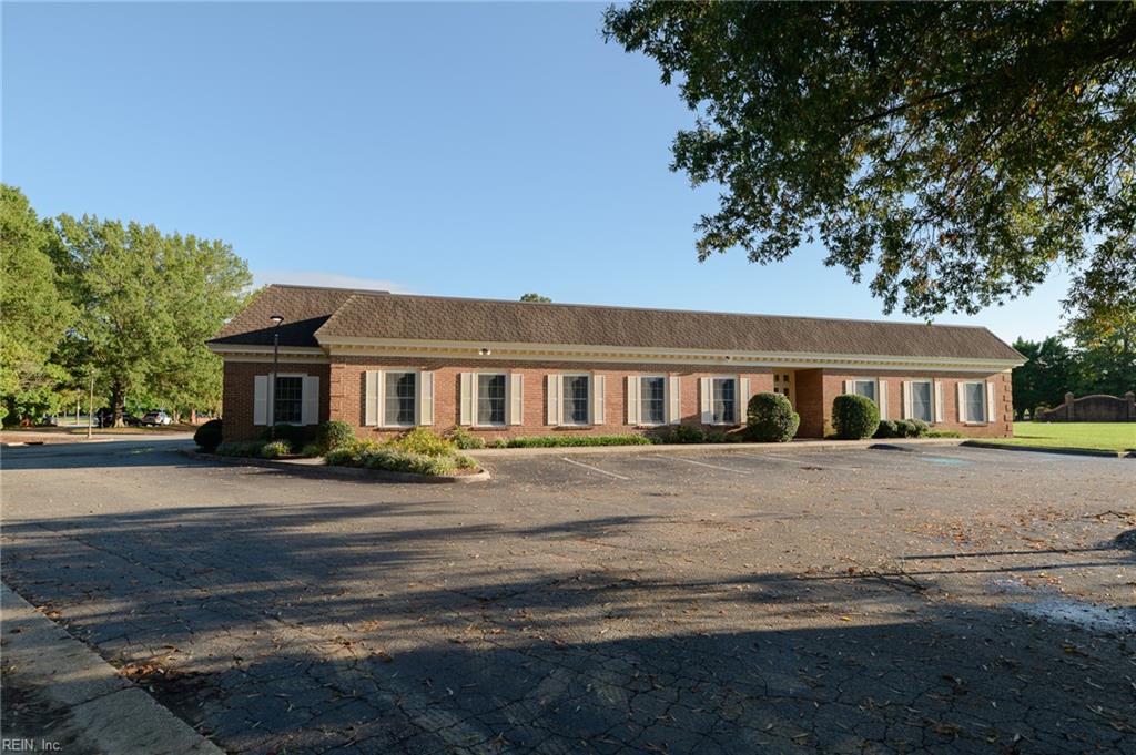 401 Oyster Point Rd Property Photo 4