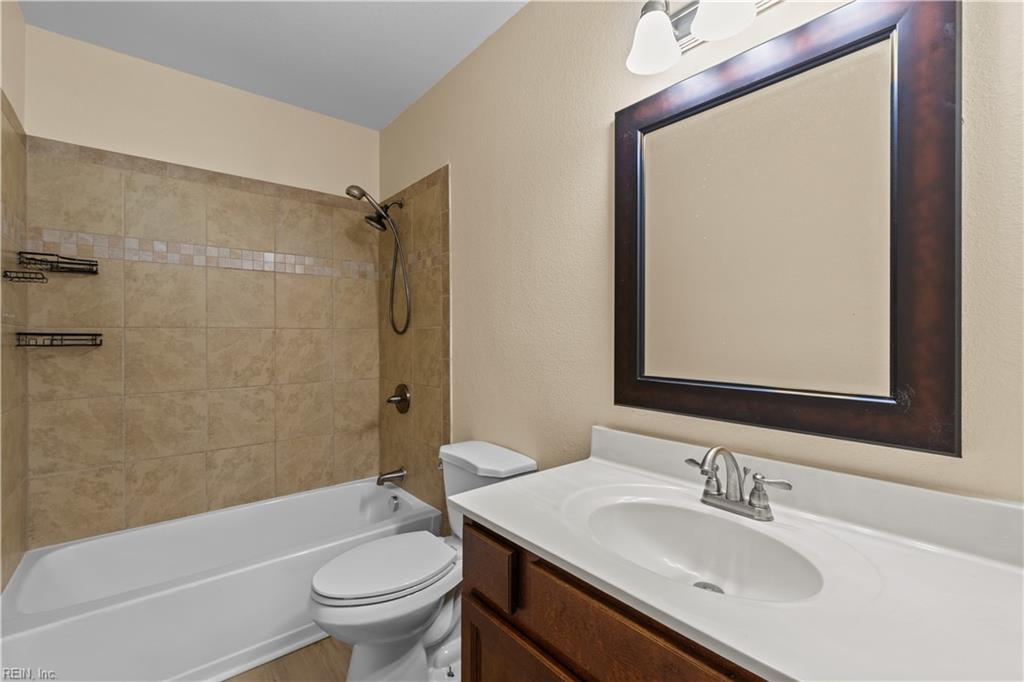 2845 Earlscourt Ave Property Photo 30