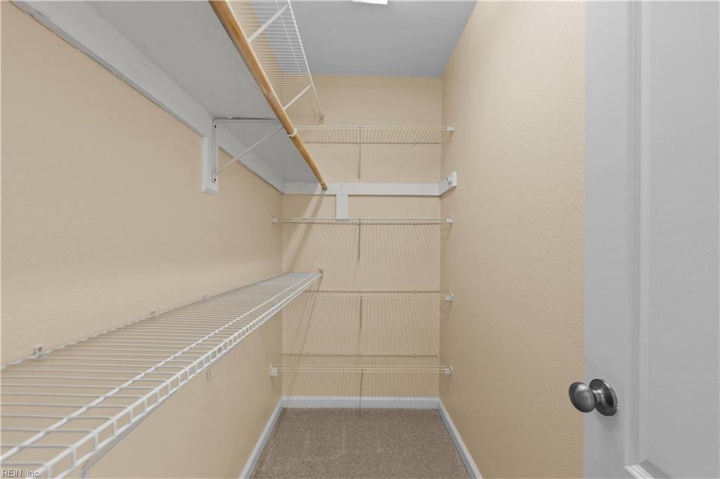 2845 Earlscourt Ave Property Photo 37