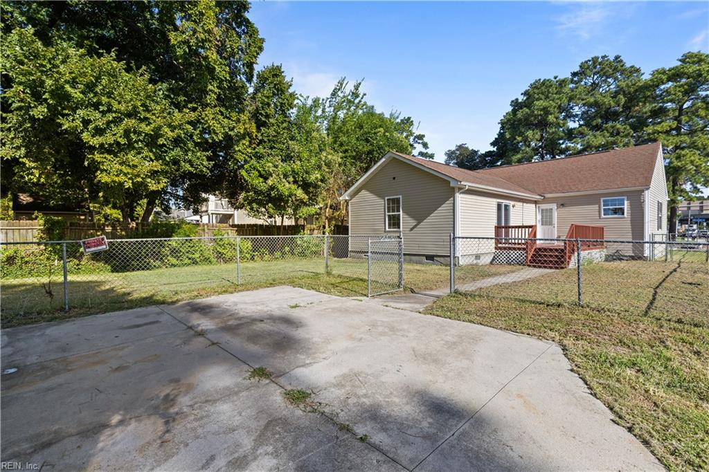2845 Earlscourt Ave Property Photo 45