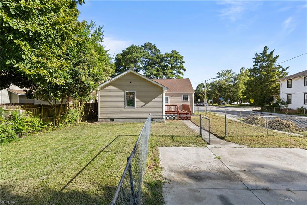 2845 Earlscourt Ave Property Photo 46