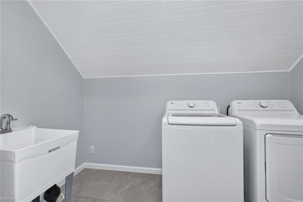 1017 Dartford Mews Property Photo 32