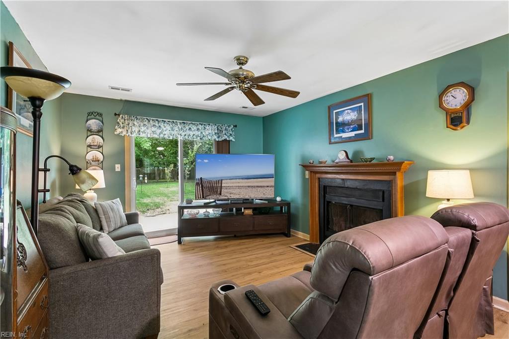 135 Springdale Way Property Photo 31
