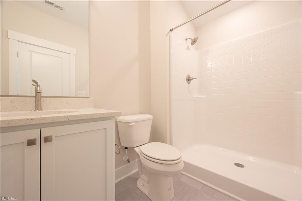 900 Jennings Ln Property Photo 19