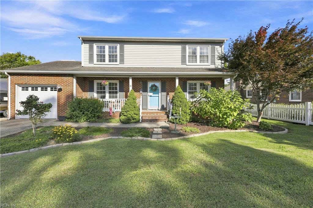 8 Fort Worth St Property Photo 1