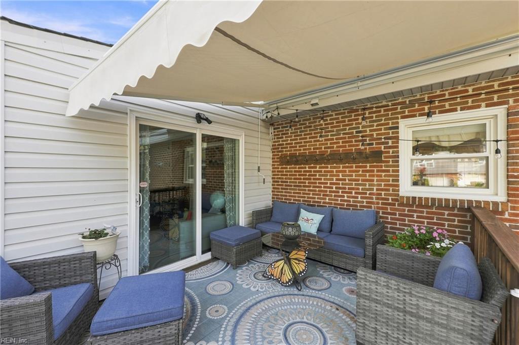 8 Fort Worth St Property Photo 32