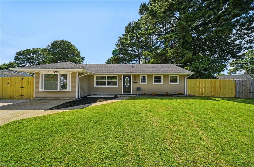 613 De Laura Cir Property Photo 1