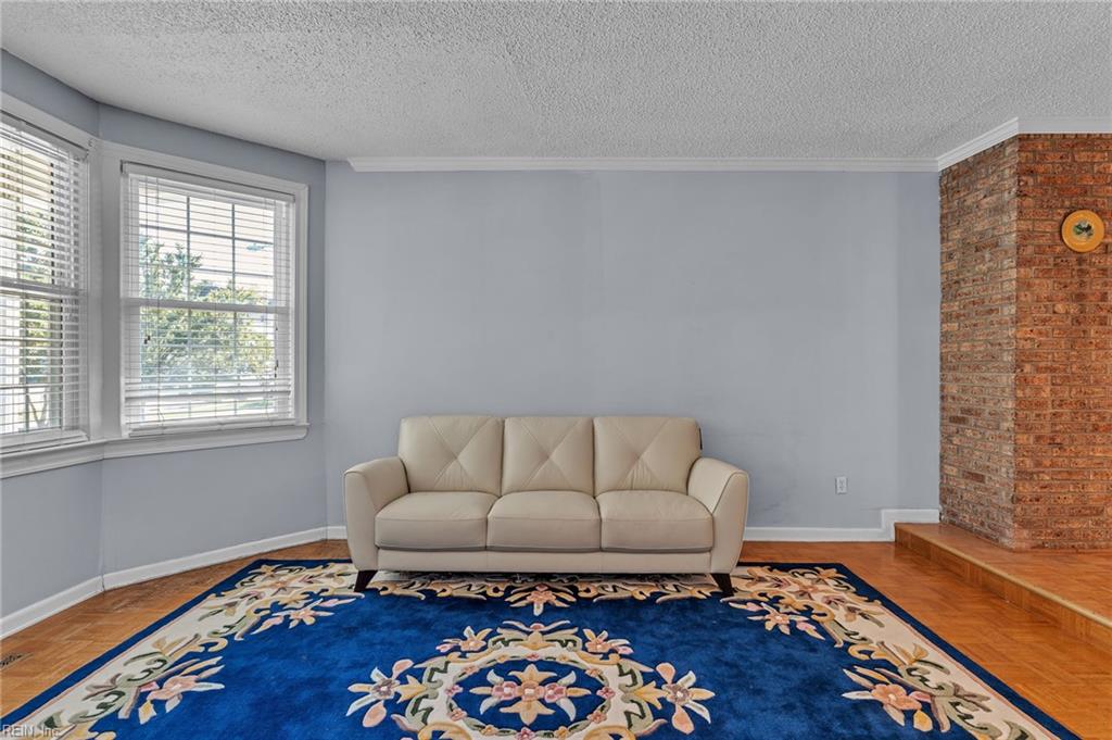 1031 Redgate Ave Property Photo 19