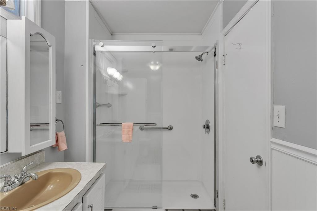 1031 Redgate Ave Property Photo 32