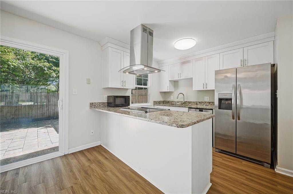 3228 Scarborough Way Property Photo 3