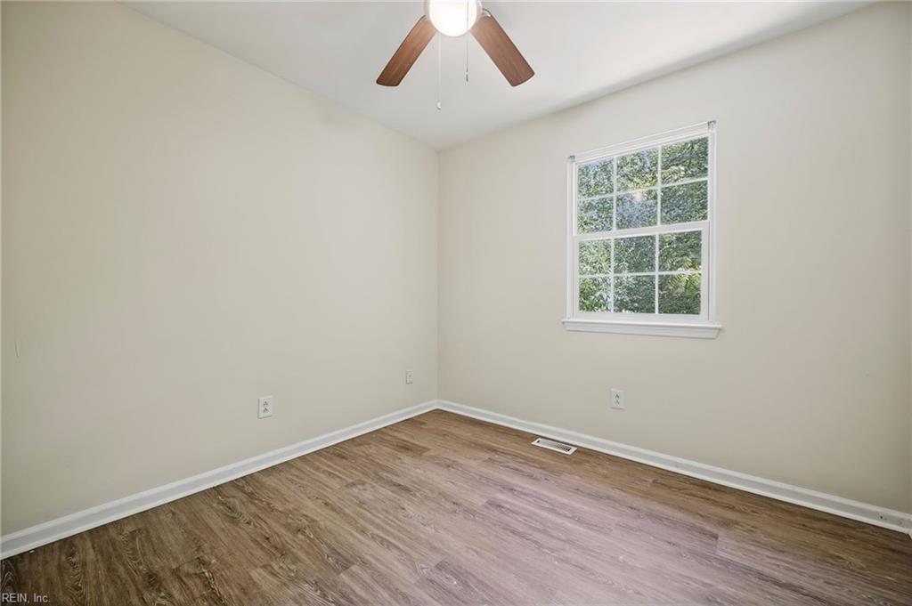 3228 Scarborough Way Property Photo 24