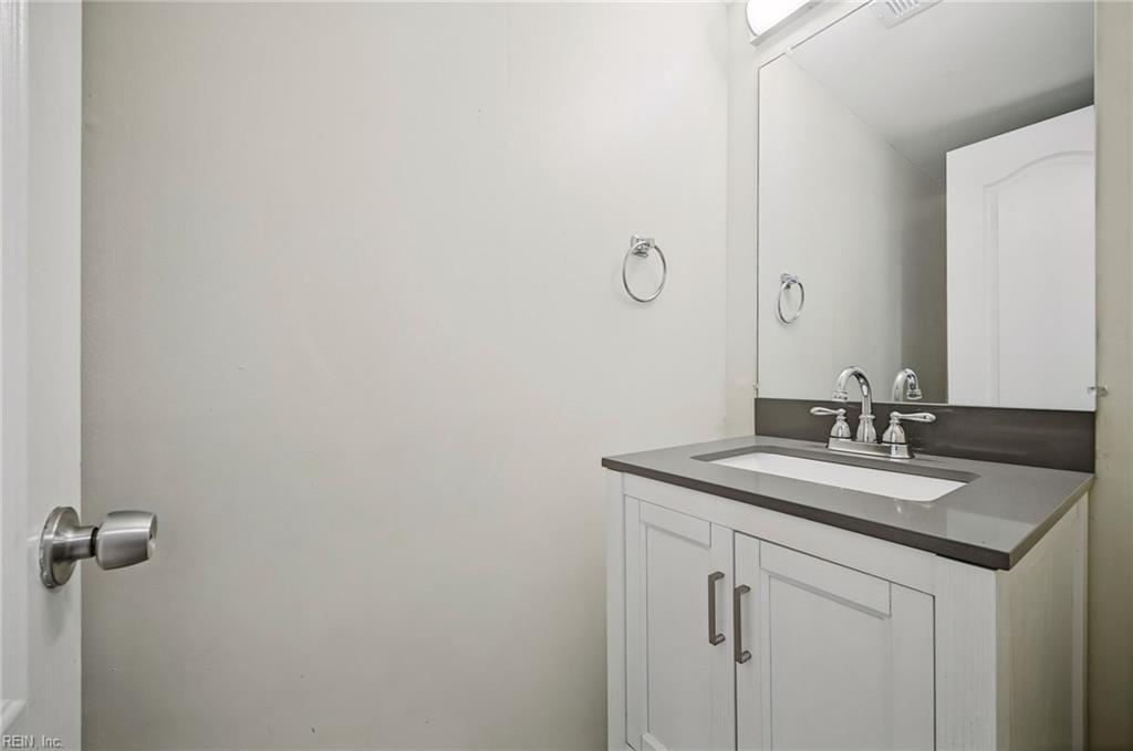 3228 Scarborough Way Property Photo 28