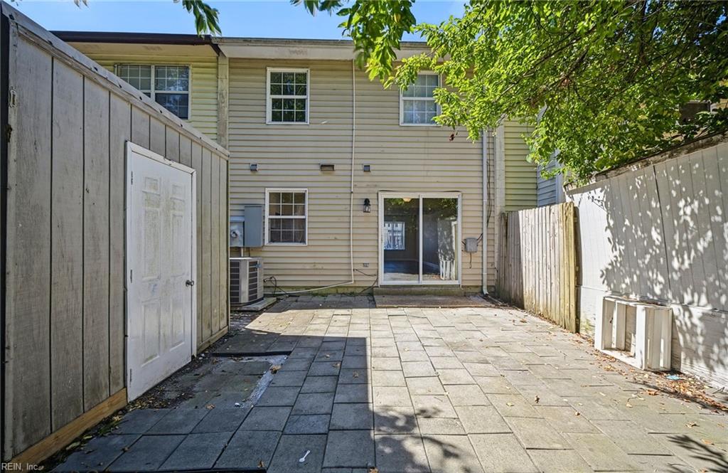 3228 Scarborough Way Property Photo 33