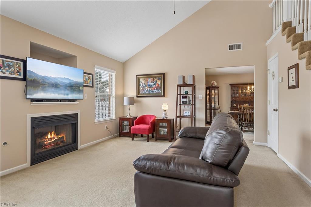 2101 Westgate Cir Property Photo 6