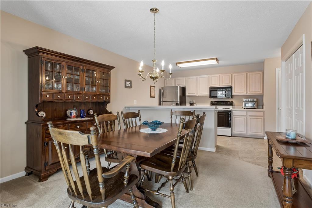 2101 Westgate Cir Property Photo 11