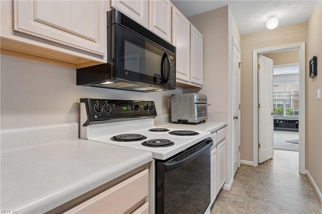2101 Westgate Cir Property Photo 14