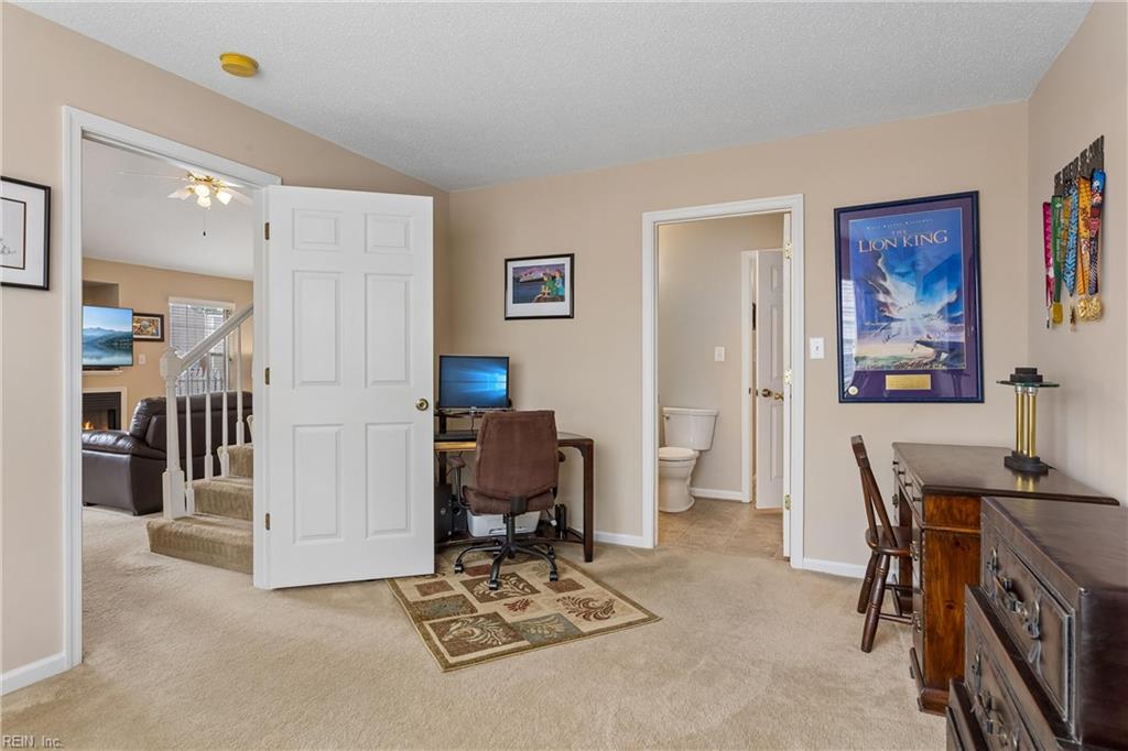2101 Westgate Cir Property Photo 18