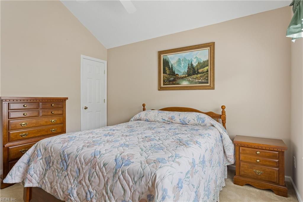 2101 Westgate Cir Property Photo 20