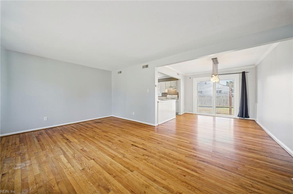 2225 Helsley Ave Property Photo 6