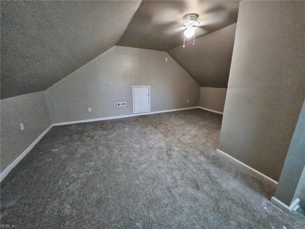 834 31st St Property Photo 13