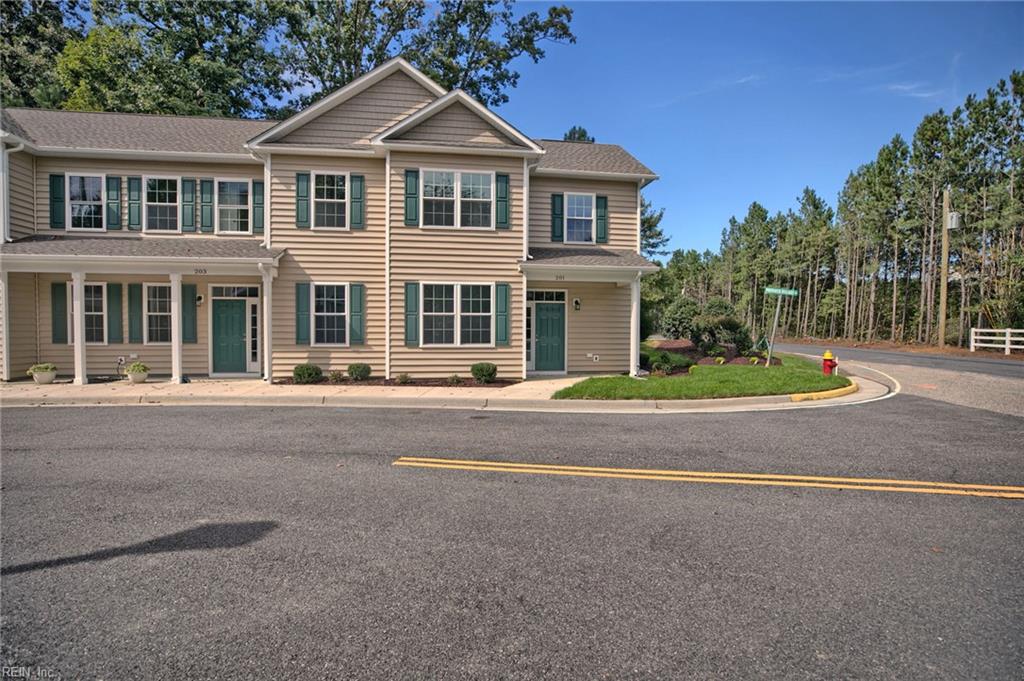 201 Patriots Village Ct Property Photo 1