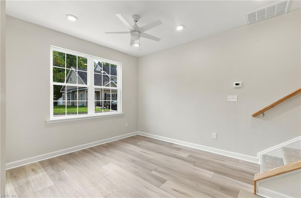 201 Patriots Village Ct Property Photo 3