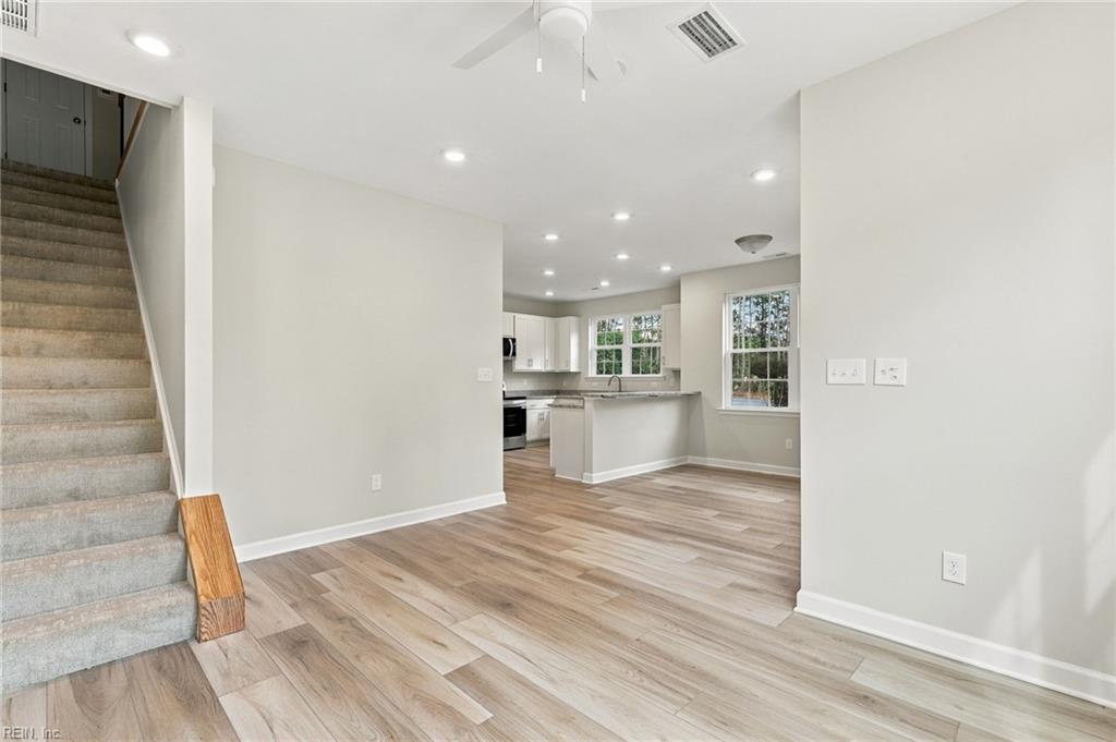 201 Patriots Village Ct Property Photo 4