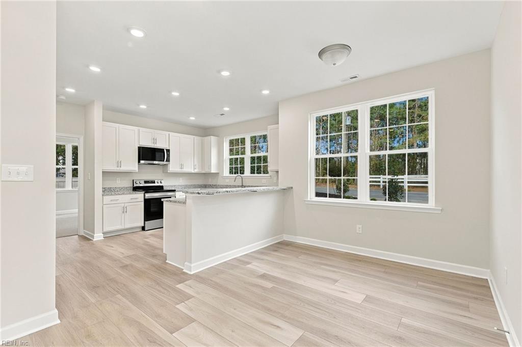 201 Patriots Village Ct Property Photo 5
