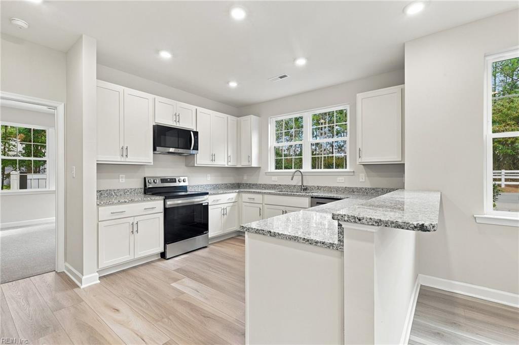 201 Patriots Village Ct Property Photo 6