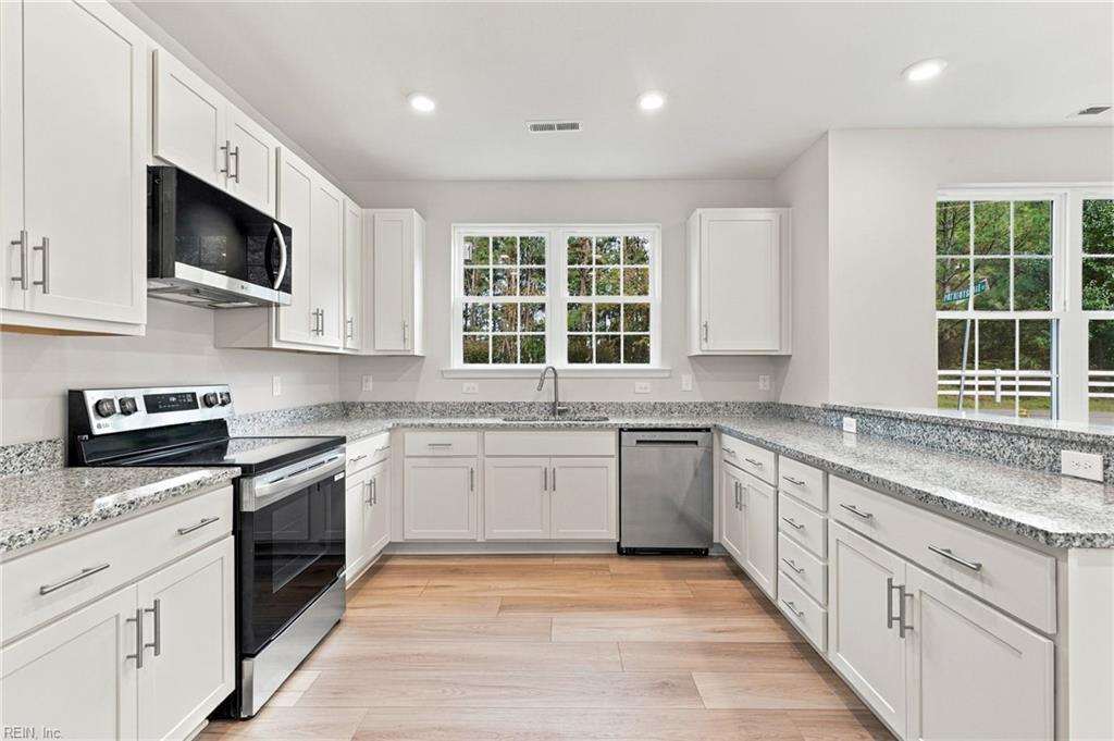 201 Patriots Village Ct Property Photo 7