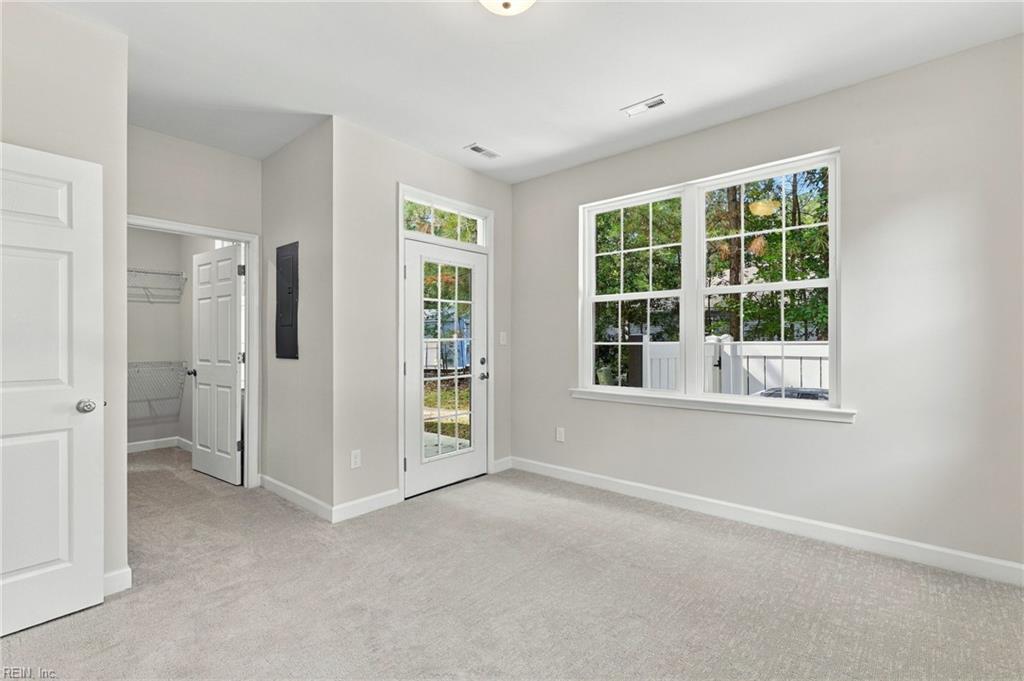 201 Patriots Village Ct Property Photo 10
