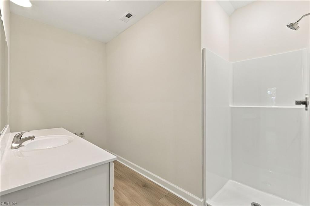 201 Patriots Village Ct Property Photo 13