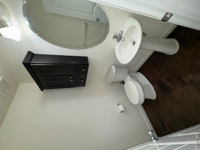 403b 16th St Property Photo 7