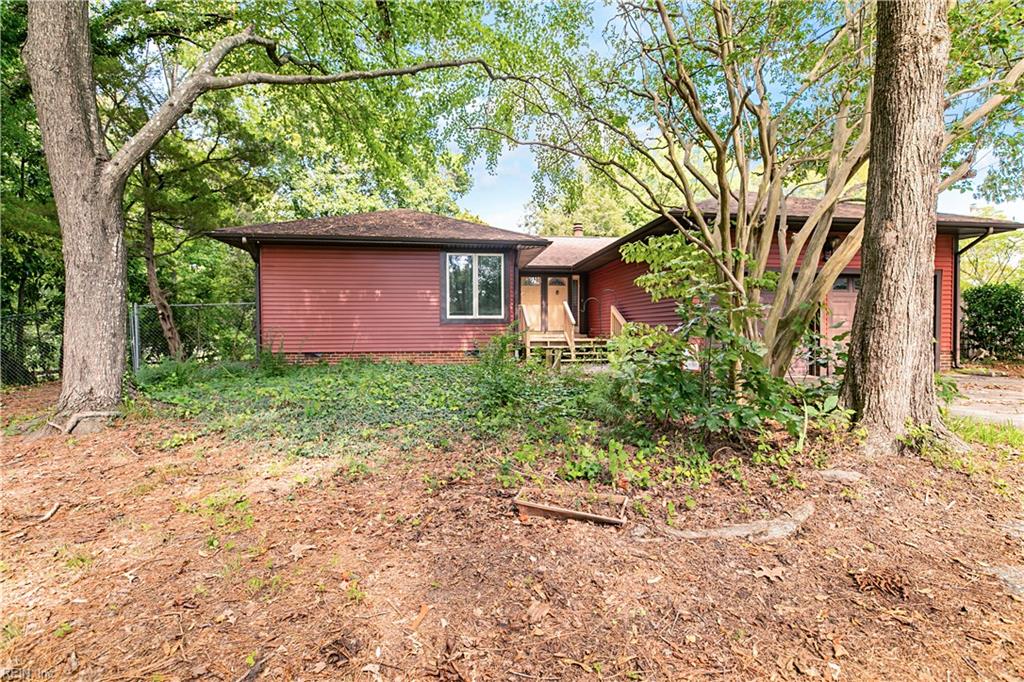 223 Yorktown Rd Property Photo 2