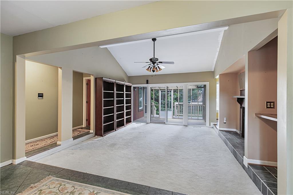 223 Yorktown Rd Property Photo 4