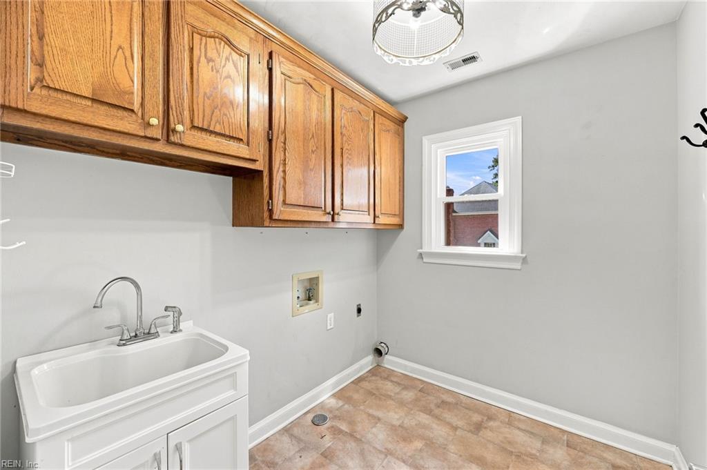1529 Lauren Ashleigh Dr Property Photo 41