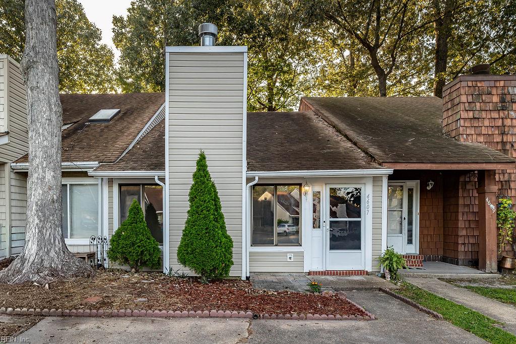 4607 Glencoe Ln Property Photo 1