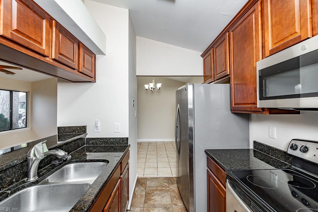 4607 Glencoe Ln Property Photo 14