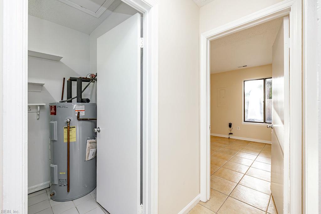4607 Glencoe Ln Property Photo 17