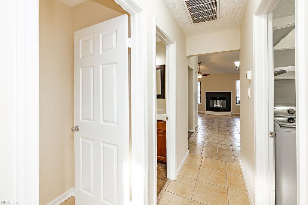 4607 Glencoe Ln Property Photo 19