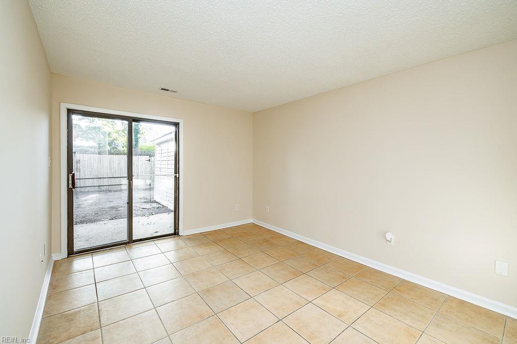 4607 Glencoe Ln Property Photo 25