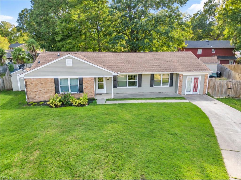 1805 Saranac Ct Property Photo 2