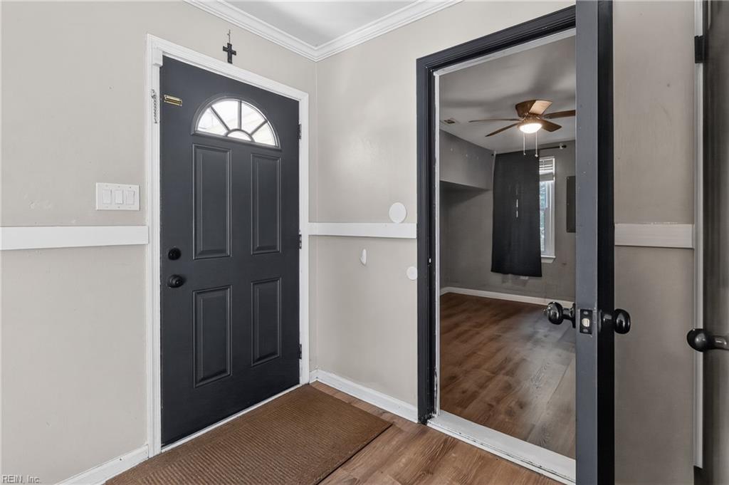 1816 Mullholand Dr Property Photo 4