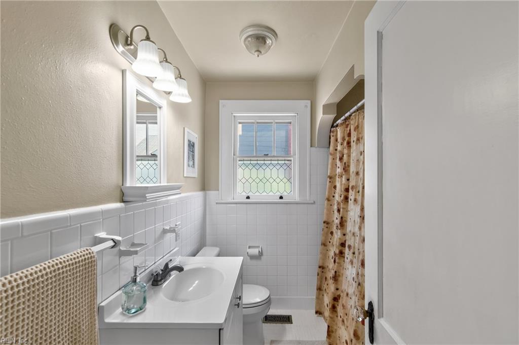 144 Chesterfield Rd Property Photo 13