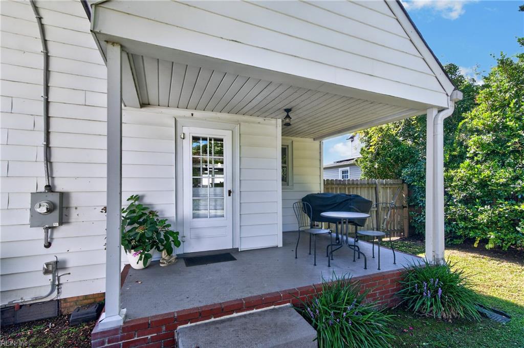 144 Chesterfield Rd Property Photo 33