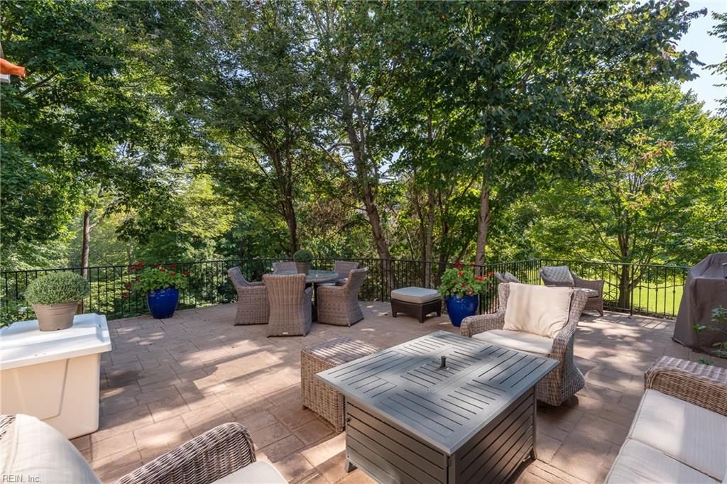 300 Rivers Edge Property Photo 22