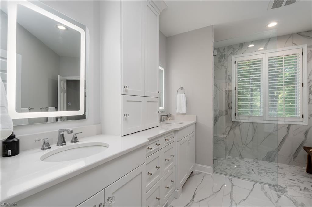 300 Rivers Edge Property Photo 26