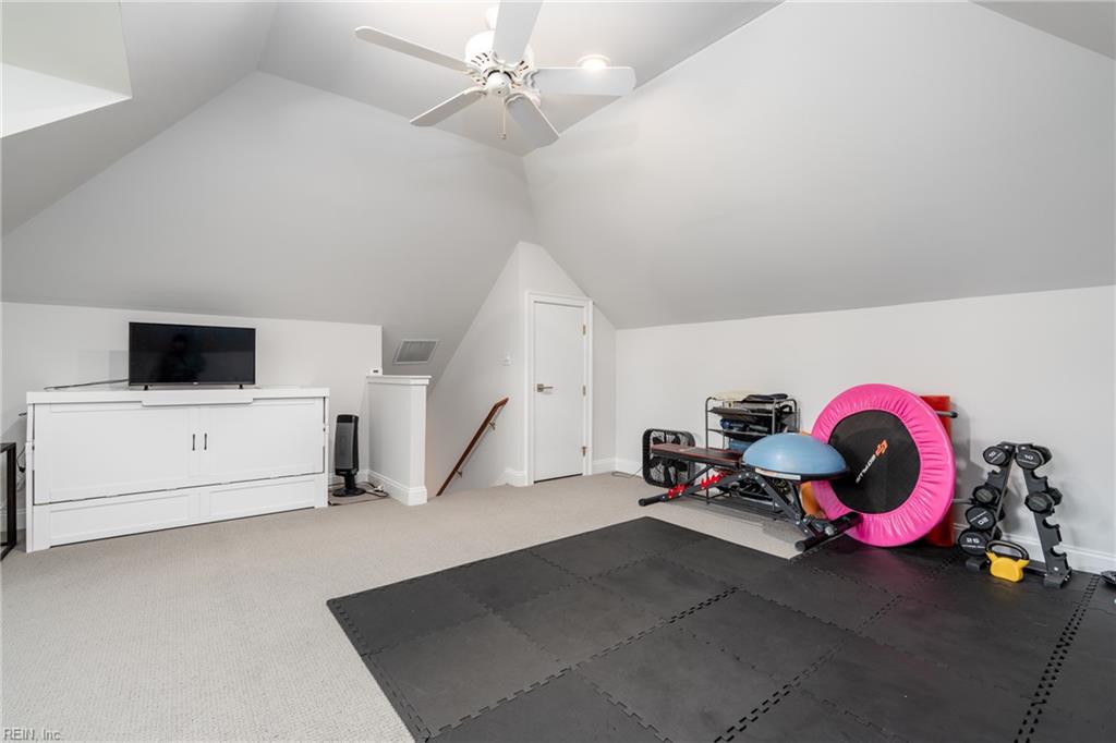 300 Rivers Edge Property Photo 36