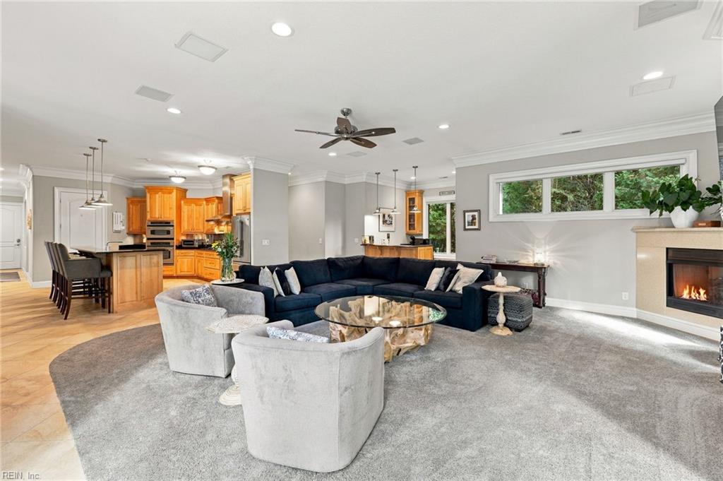 700 Linbay Dr Property Photo 8